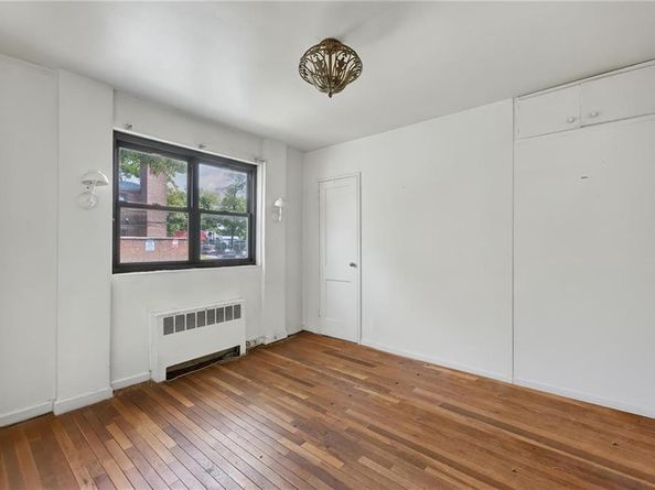 91-49 153rd Avenue 123, Howard Beach NY 11414