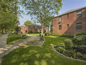 91-49 153rd Avenue 123, Howard Beach NY 11414