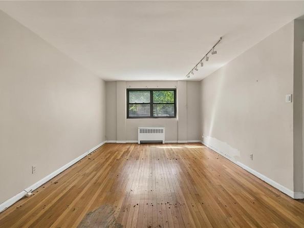 91-49 153rd Avenue 123, Howard Beach NY 11414
