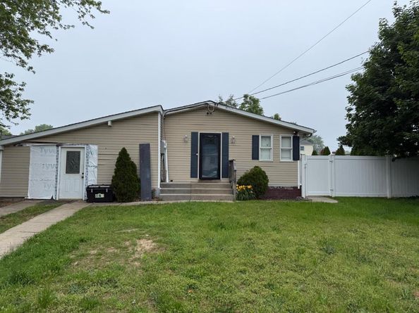 23 Alma Avenue, Selden NY 11784