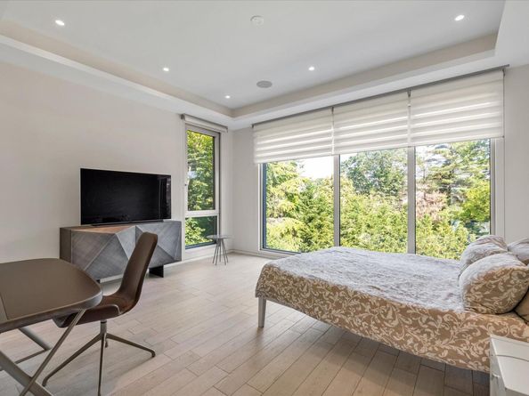 1555 Stevenson Road, Hewlett NY 11557