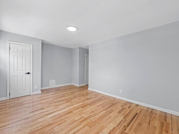24524 148th Road, Rosedale NY 11422