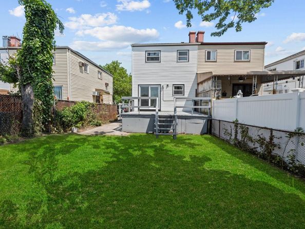 24524 148th Road, Rosedale NY 11422