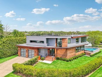61 Harbor Drive