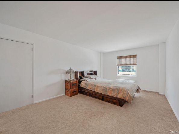 360 Shore Road 4B, Long Beach NY 11561