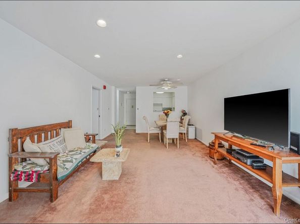 360 Shore Road 4B, Long Beach NY 11561