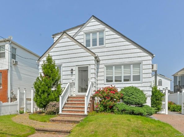 162-29 95th Street, Howard Beach NY 11414