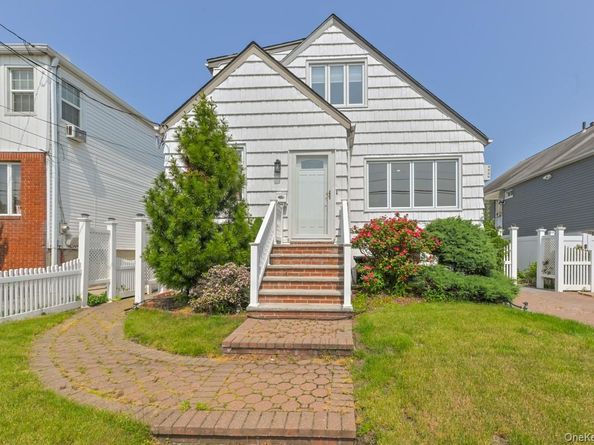 162-29 95th Street, Howard Beach NY 11414