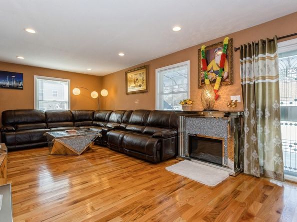 112 Emporia Avenue, Elmont NY 11003