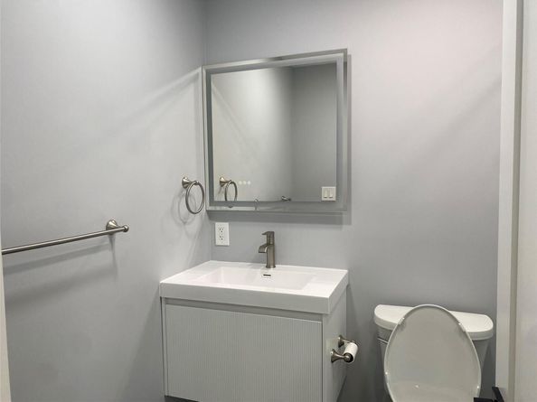 95 Muncie Road, West Babylon NY 11704