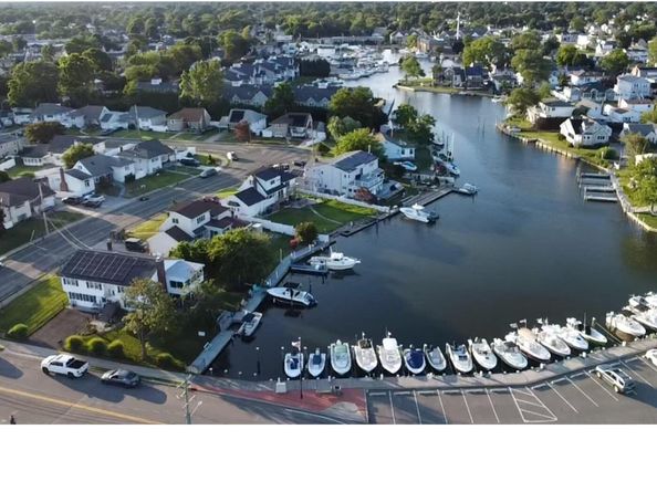510 S Great Neck Road, Copiague NY 11726