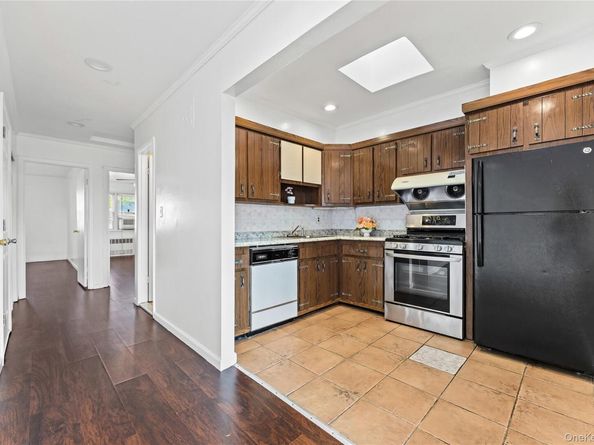 5-39 117 Street, College Point NY 11356