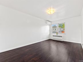 5-39 117 Street, College Point NY 11356