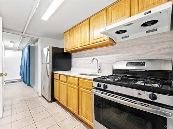 5-39 117 Street, College Point NY 11356