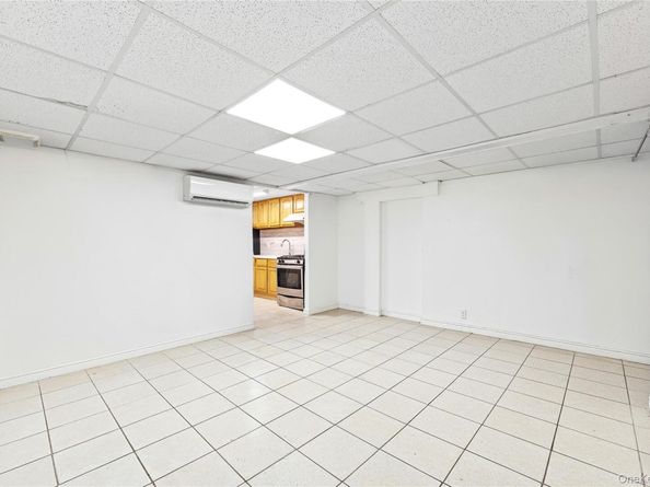 5-39 117 Street, College Point NY 11356