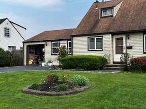 8 Hickory Street, Central Islip NY 11722