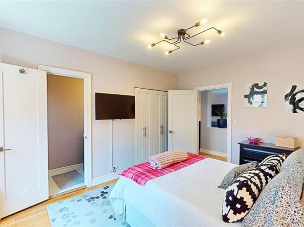 48-01 42nd Street 5D, Sunnyside NY 11104