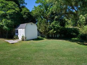 13 West End Avenue, East Quogue NY 11942
