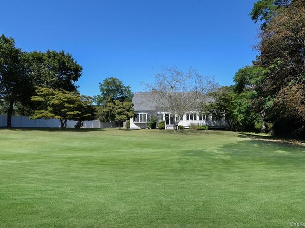 13 West End Avenue, East Quogue NY 11942