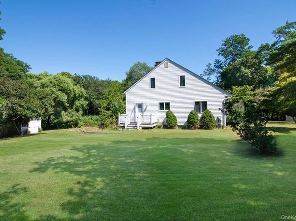 13 West End Avenue, East Quogue NY 11942