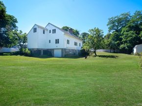 13 West End Avenue, East Quogue NY 11942