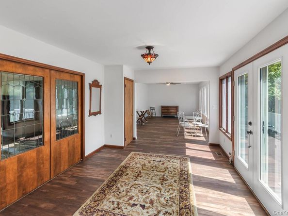 13 West End Avenue, East Quogue NY 11942