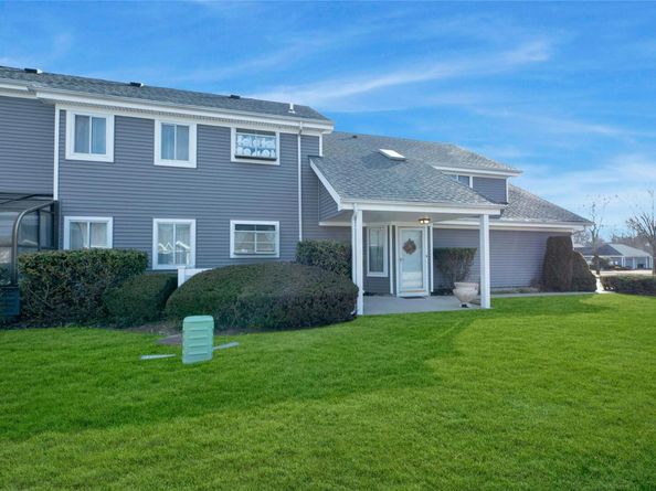 107 E Midland Pond Court, Moriches NY 11955