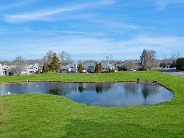 107 E Midland Pond Court, Moriches NY 11955