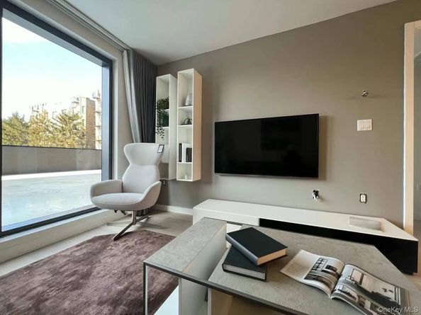 144-49 Northern Blvd 324, Flushing NY 11354