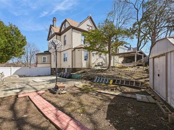 22 Landscape Avenue, Yonkers NY 10705