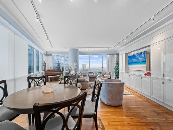 5 Renaissance Square 23G, White Plains NY 10601