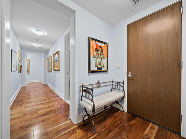 5 Renaissance Square 23G, White Plains NY 10601