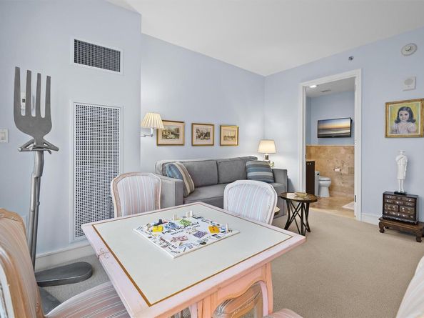 5 Renaissance Square 23G, White Plains NY 10601