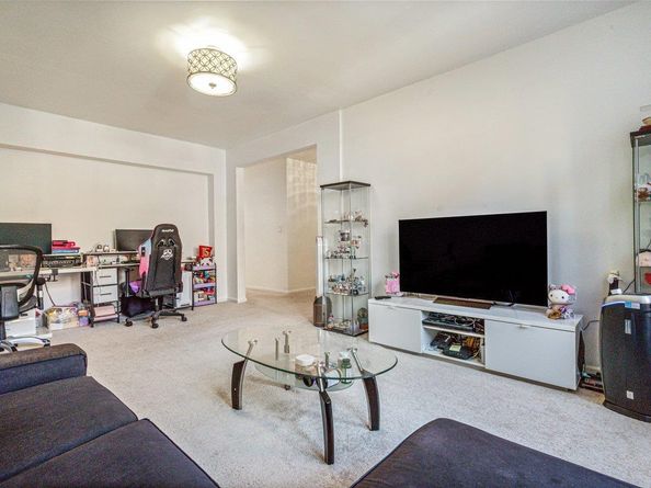 67-40 Yellowstone Boulevard 3B, Forest Hills NY 11375