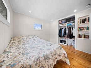 21 Peter Lane, Plainview NY 11803