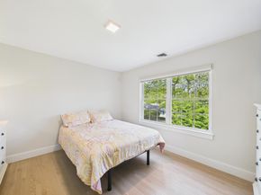 10 12th Street, East Hampton NY 11937