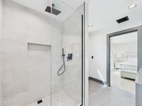 10 12th Street, East Hampton NY 11937