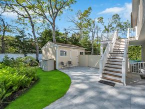 10 12th Street, East Hampton NY 11937