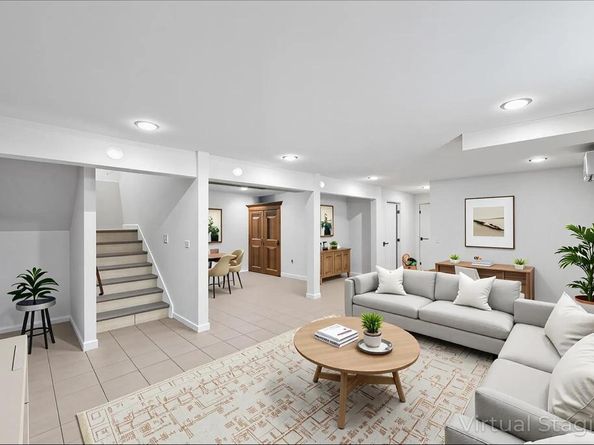10 12th Street, East Hampton NY 11937
