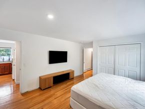 10 12th Street, East Hampton NY 11937