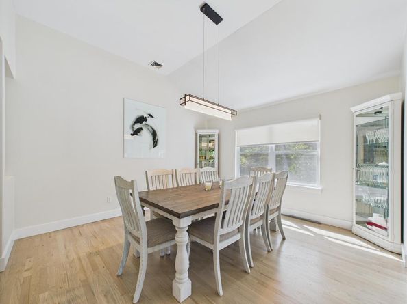 10 12th Street, East Hampton NY 11937