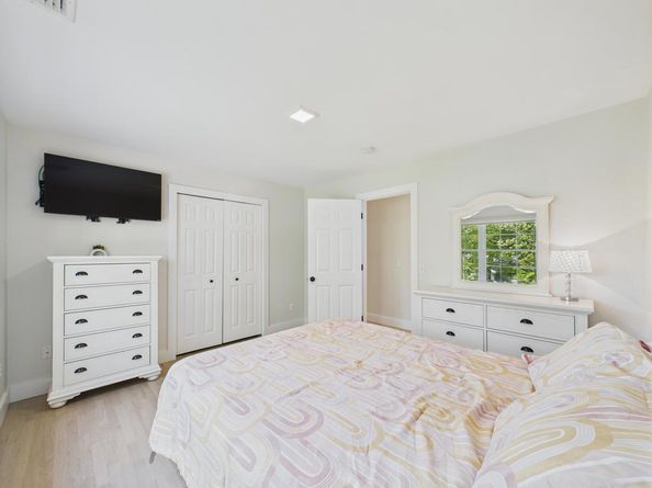 10 12th Street, East Hampton NY 11937