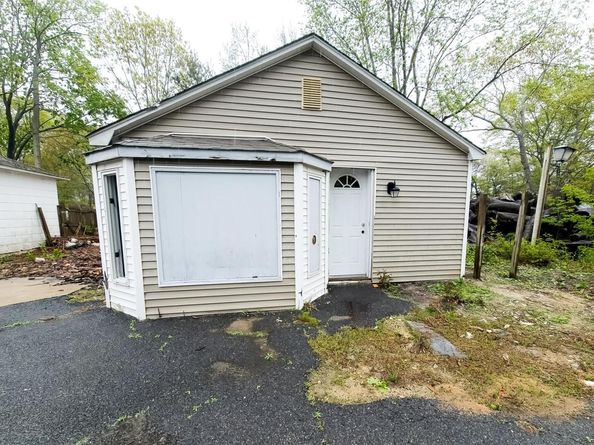 135 Mayfield Drive, Mastic Beach NY 11951