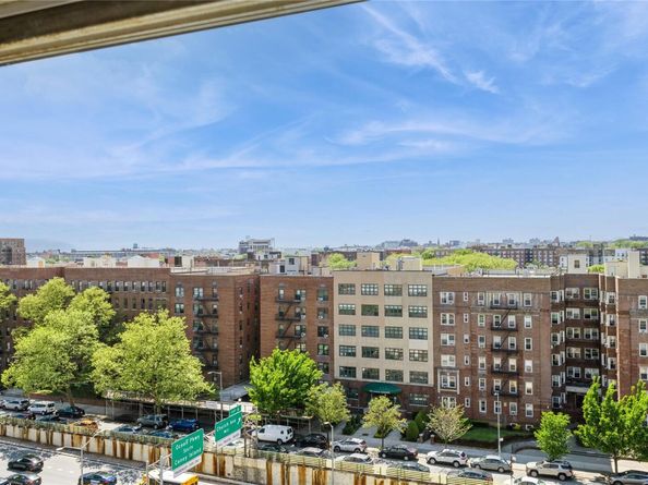 135 Ocean Parkway 10L, Brooklyn NY 11218