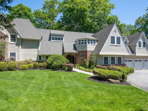 7 Cedar Lane, Glen Cove NY 11542