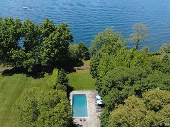 7 Cedar Lane