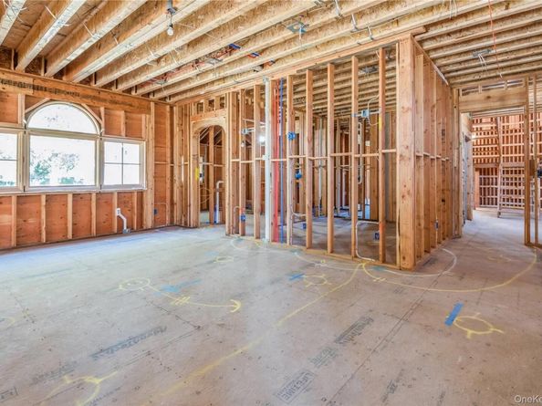 1416 Walnut Avenue, Bohemia NY 11716