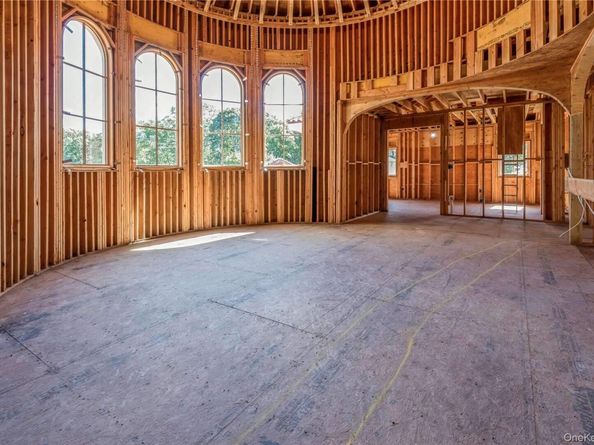 1416 Walnut Avenue, Bohemia NY 11716