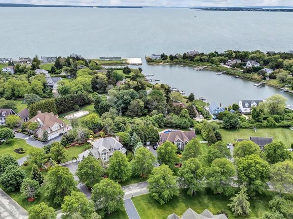 1260 Water Terrace, Southold NY 11971