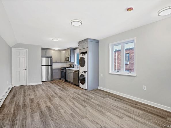 69-23 62 Drive, Middle Village NY 11379